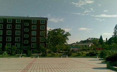 学院大楼 学院大楼